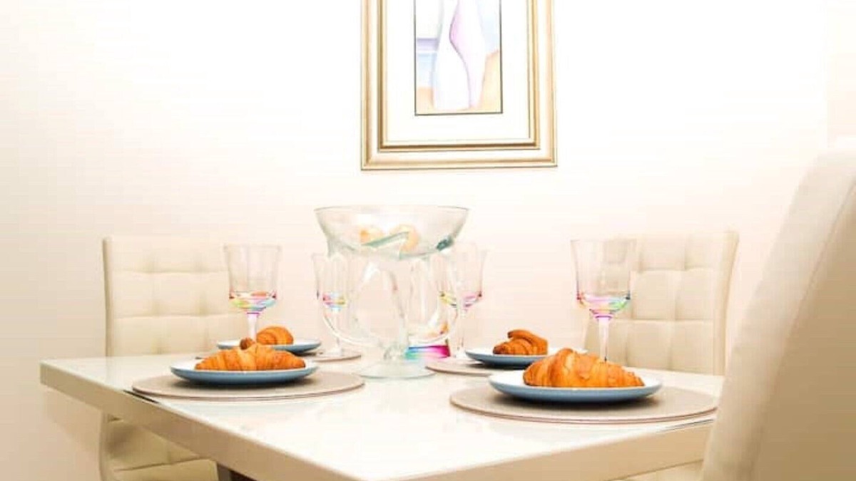 Motherwell Apartment | HLA KING COURT APARTMENT 2