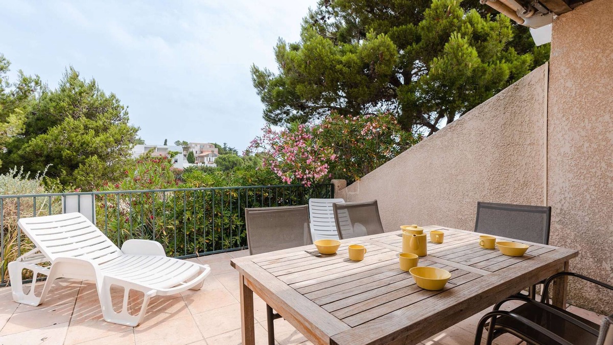 Foulquines House | HM12 : NARBONNE-PLAGE : 2 bedroom-pavillon with pool