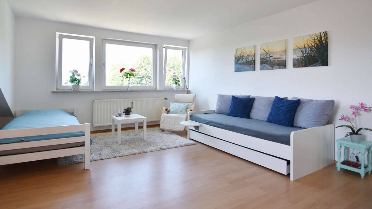 Dabringhausen Apartment | HÖ01 large apartment with dryer and washing machine