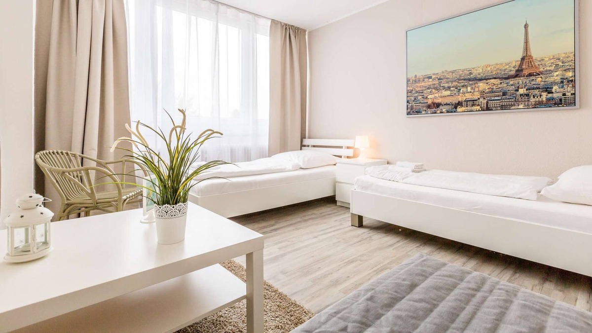 Hackenbroich Apartment | HÖ01 large apartment with dryer and washing machine
