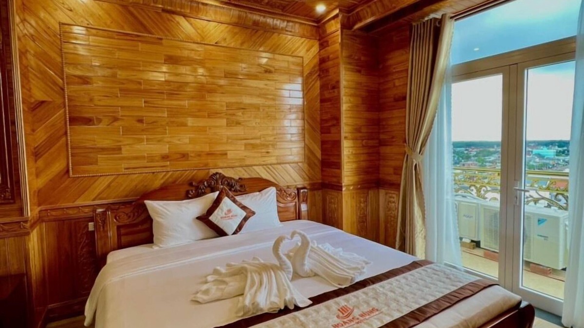 Chon Thanh Hotel | Hoang Hung Hotel