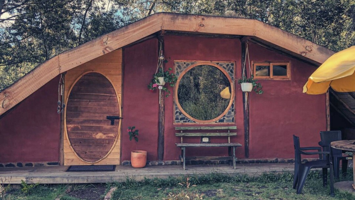 Sutatausa Cabin | Hobbit mud house with stunning mountain views