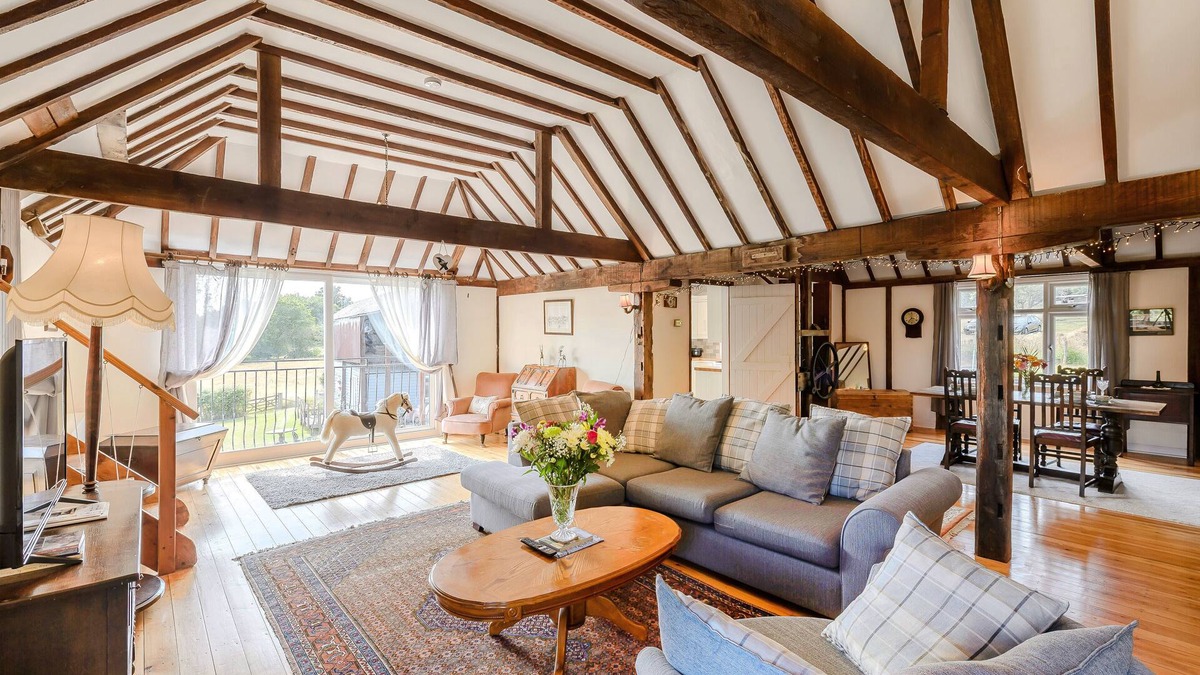 Beckley House | Hobbs Farm Oast View