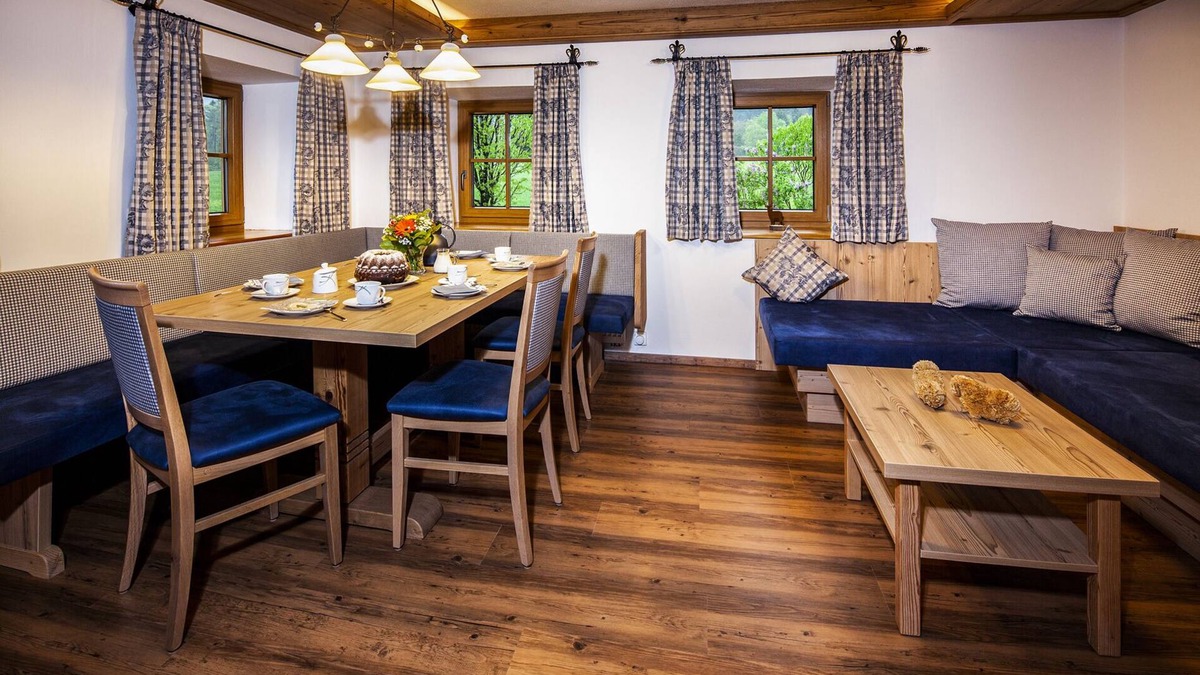 Winkl Apartment | Hochkalter, 1-5 Personen, ca. 80 qm, 2 Schlafzimmer, Küche, Balkon