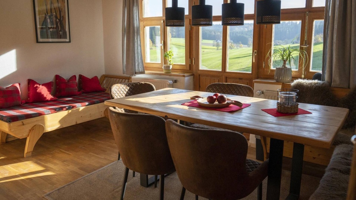 Grafenau House | Hochwertig Ausgestattetes Ferienhaus mit Großem Garten/terrasse