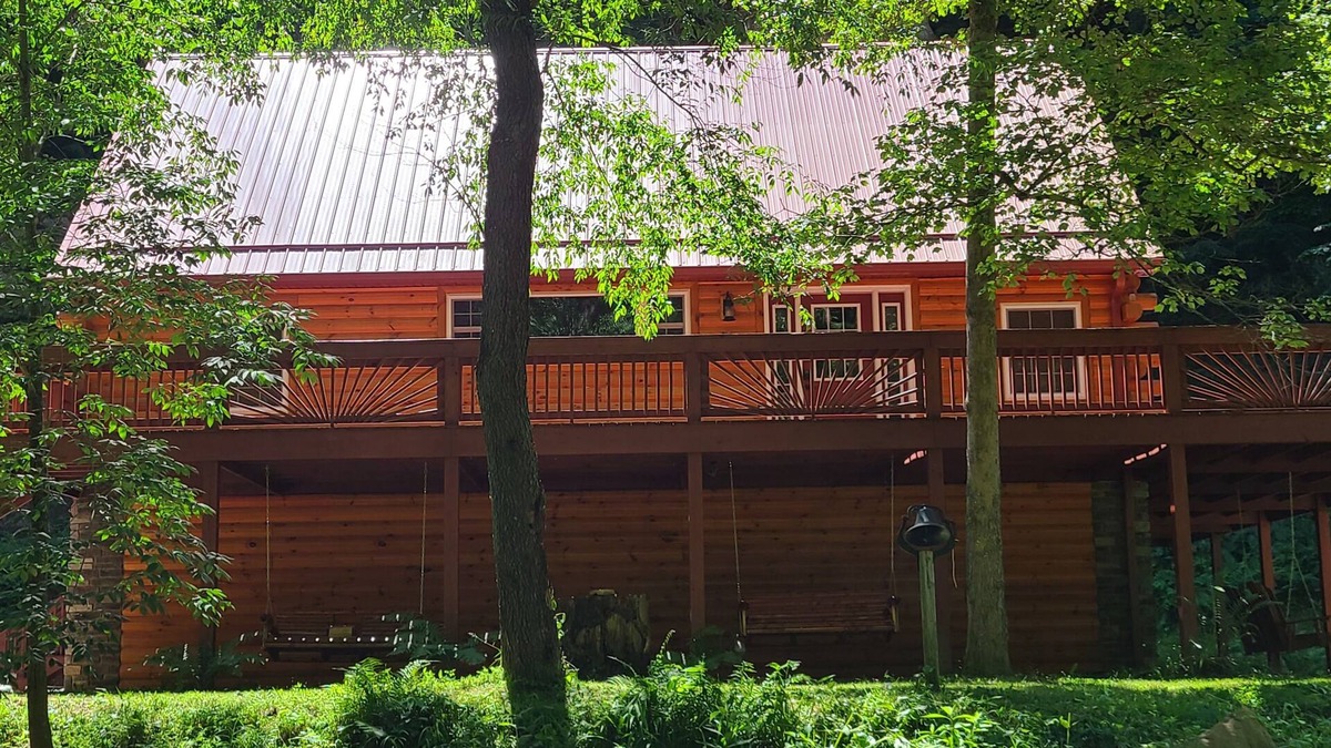 Logan Cabin | Hocking hillsnLogan OhionA birds eye view cabin rentals