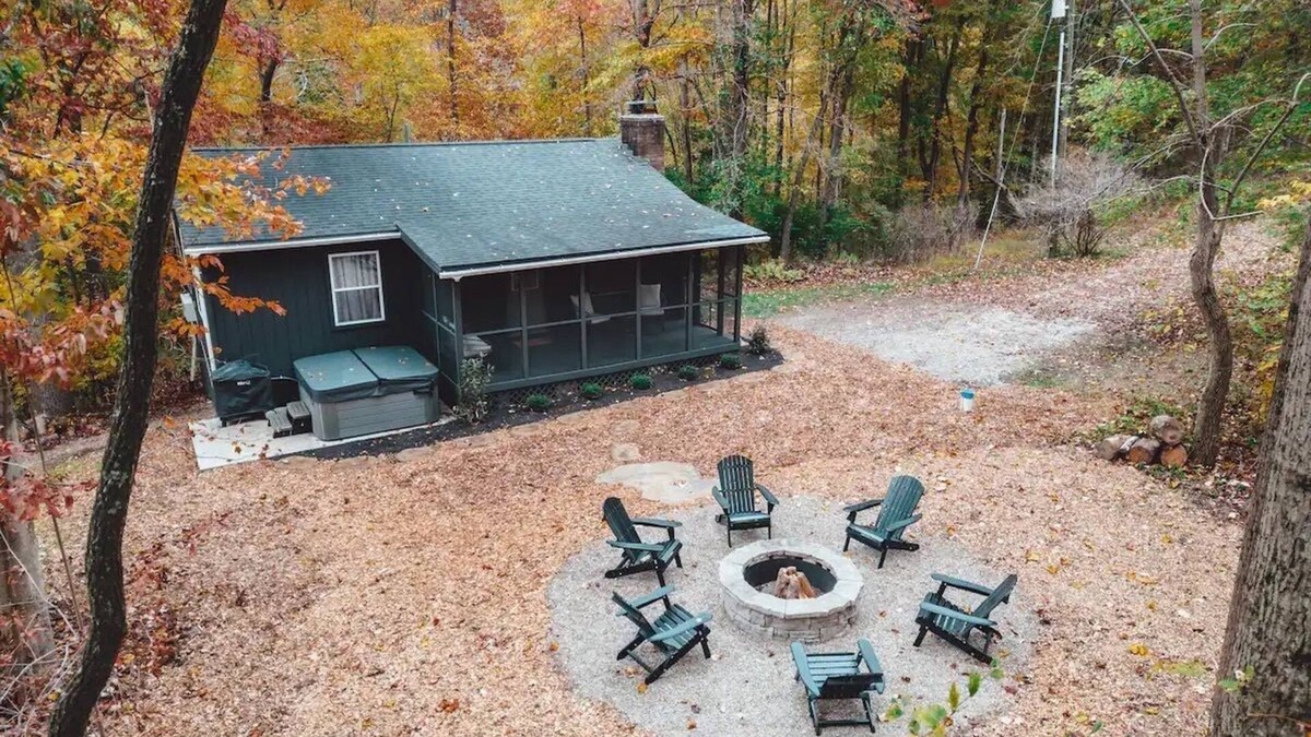 Logan Cabin | Hocking Hollows, cabin on 22 acres