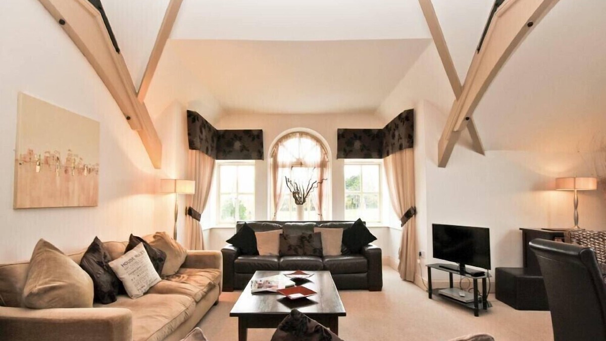 Berwick-upon-Tweed Cottage | HODGKIN HALL, family friendly, character holiday cottage in Lowick