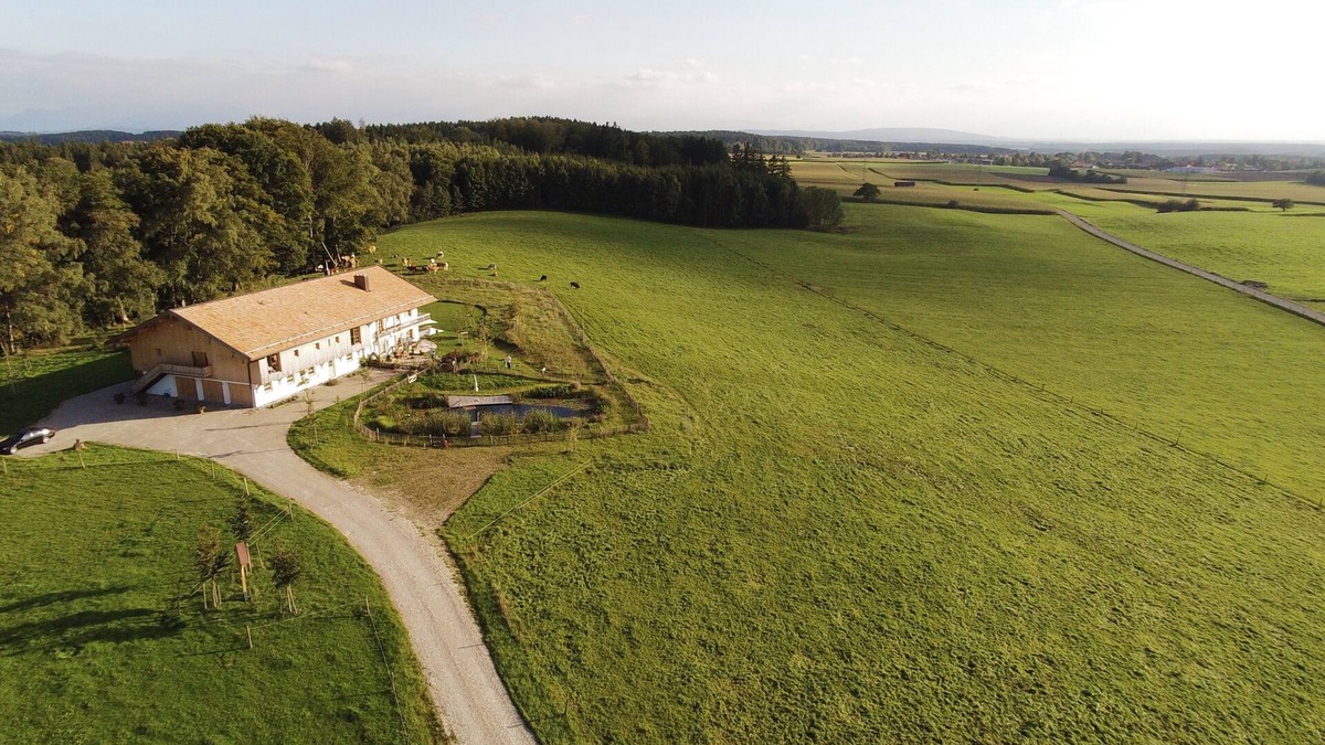 Munchen District Apartment | Hof Kaltenbrunn - modern apartments in the countryside