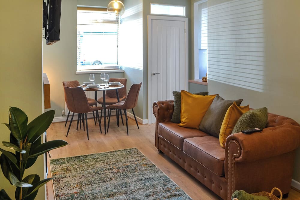 Newbiggin-by-the-Sea Cottage | Hogarth Apartment by the Sea-UK46447