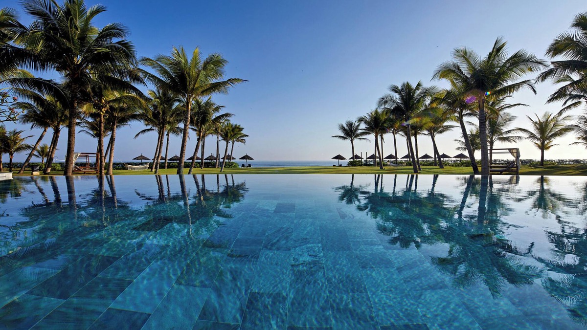 Cam Ha Hotel | Hoi An Royal Beachfront Villas