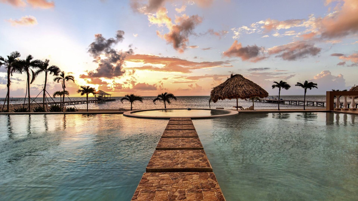 Boca Ciega Condo | Hol Chan Reef Resort & Villas