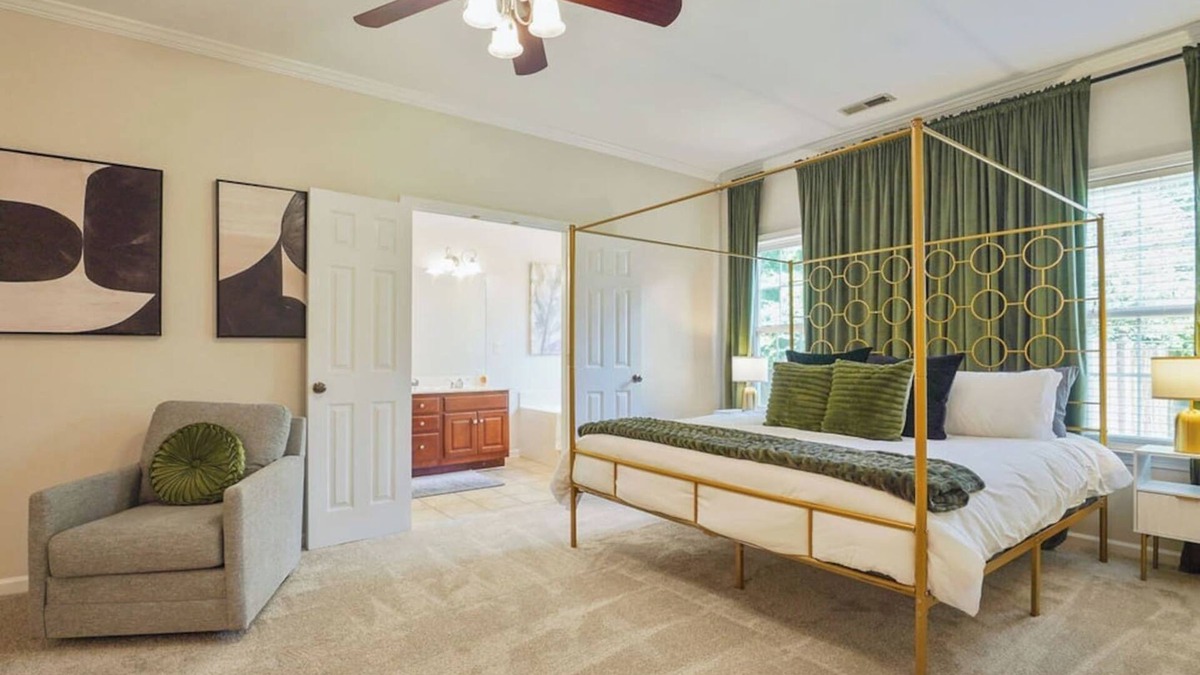 Alabaster House | HOLDAY SALE! Kent Terrace - 3br in Alabaster