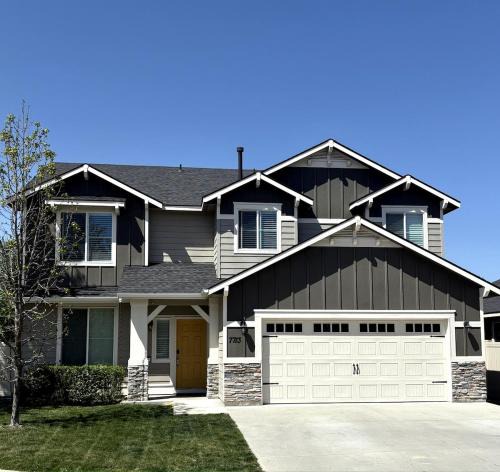 Northwest Boise City House | Hole in One Place with Hot Tub and Ping Pong