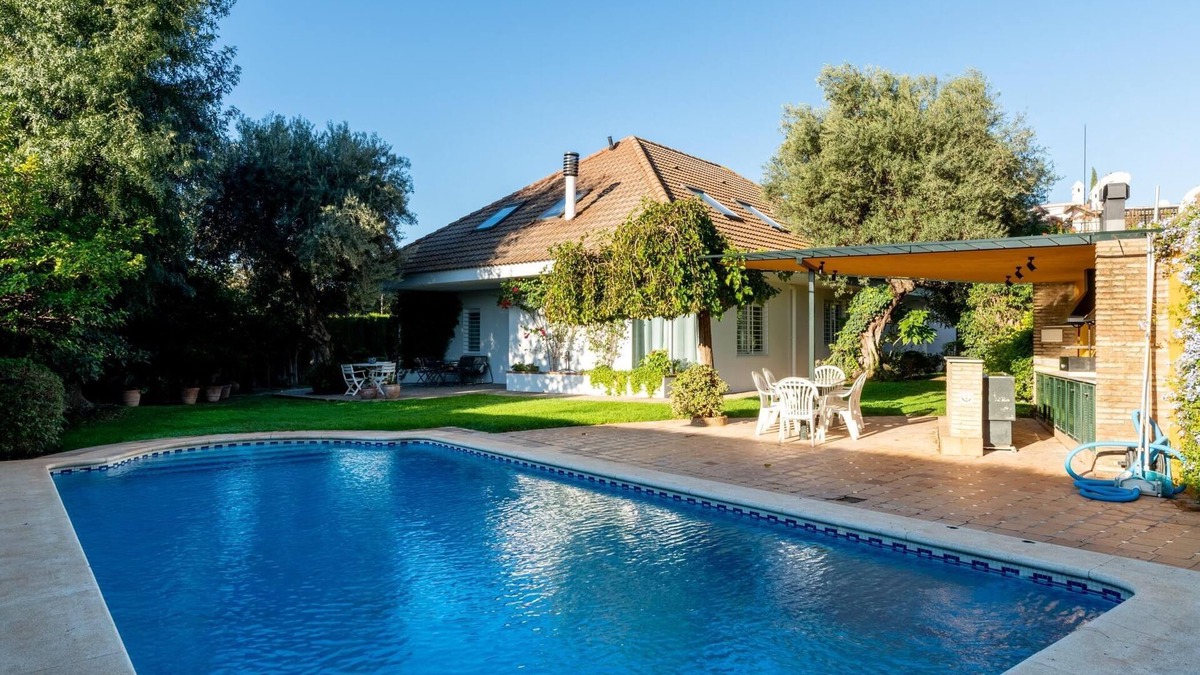 Camas Villa | Holi-Rent Colina Blanca
