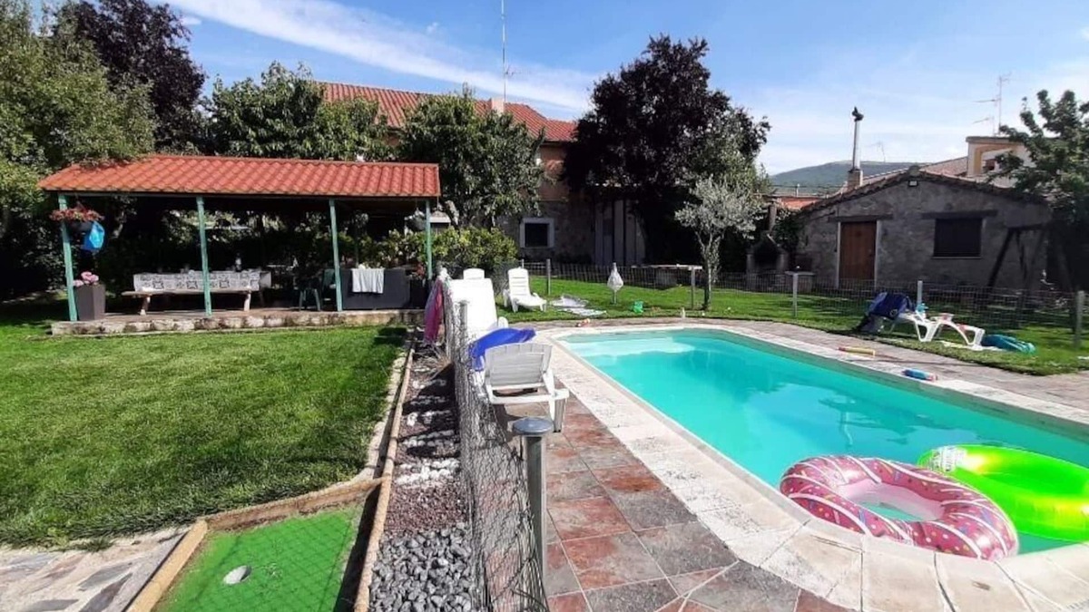 La Rinconada de la Sierra Other | Holiday house La Rinconada de la Sierra for 1 - 16 persons with 9 bedrooms - Farmhouse