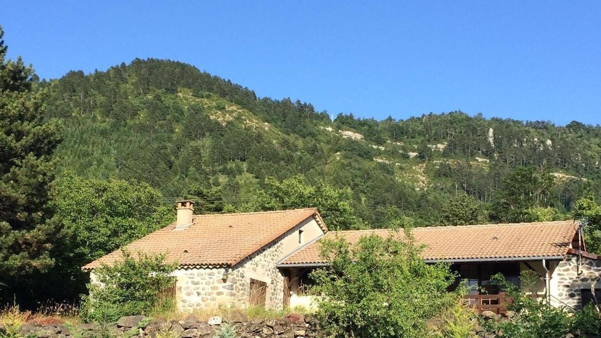 Saint-Etienne-de-Boulogne House | Holiday house: Detached house, located in southern Ardèche.