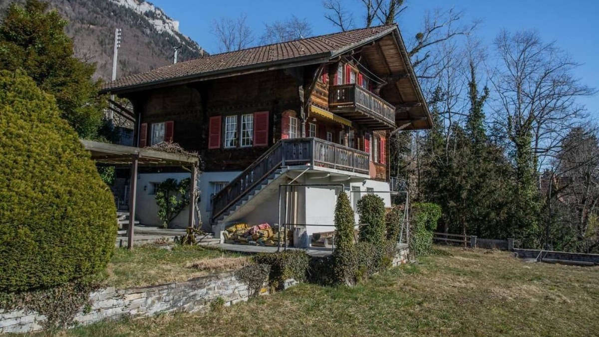 Ringgenberg Ski Chalet | Holiday house Ringgenberg b. Interlaken for 8 - 11 persons with 6 bedrooms - Holiday house