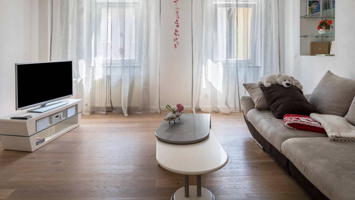 Bahlingen Apartment | Holiday Apartment "Feine Natur" with Wi-Fi