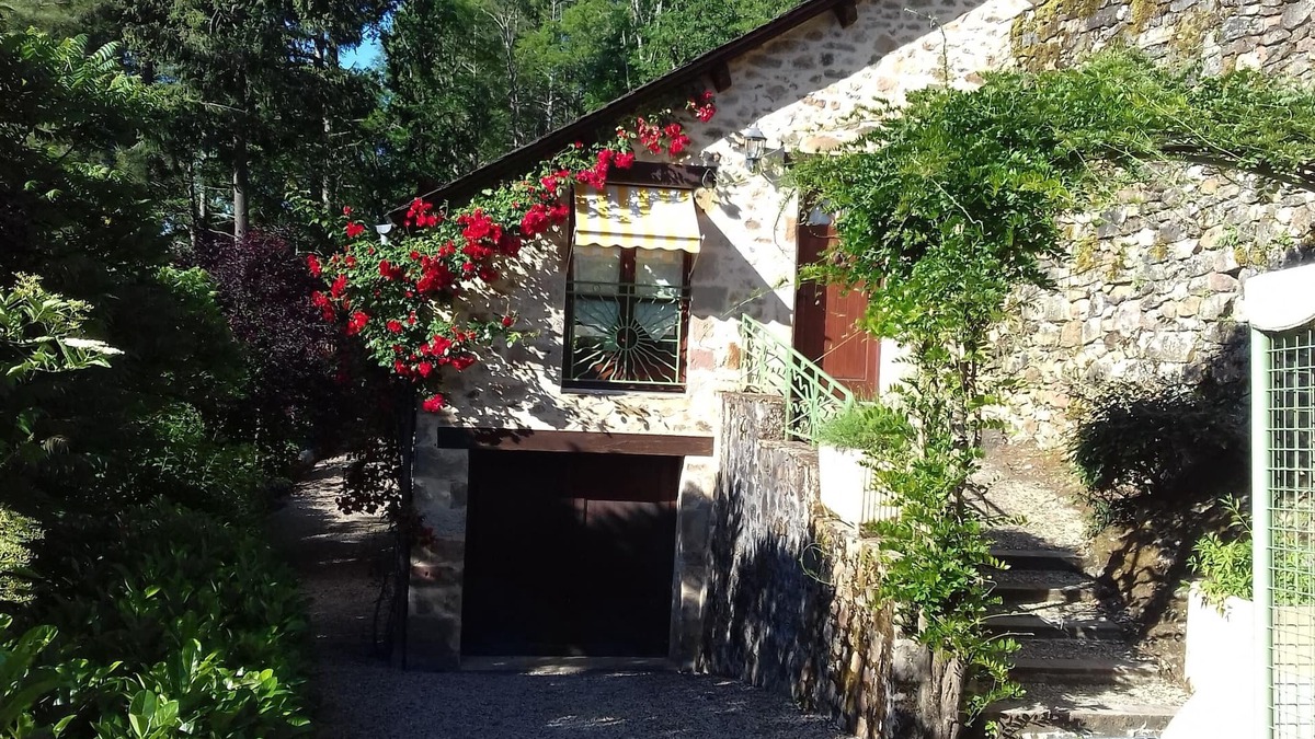 Najac House | HOLIDAY ACCOMMODATION IN THE SOUTH WEST OF FRANCE IN MIDI-PYRENEES