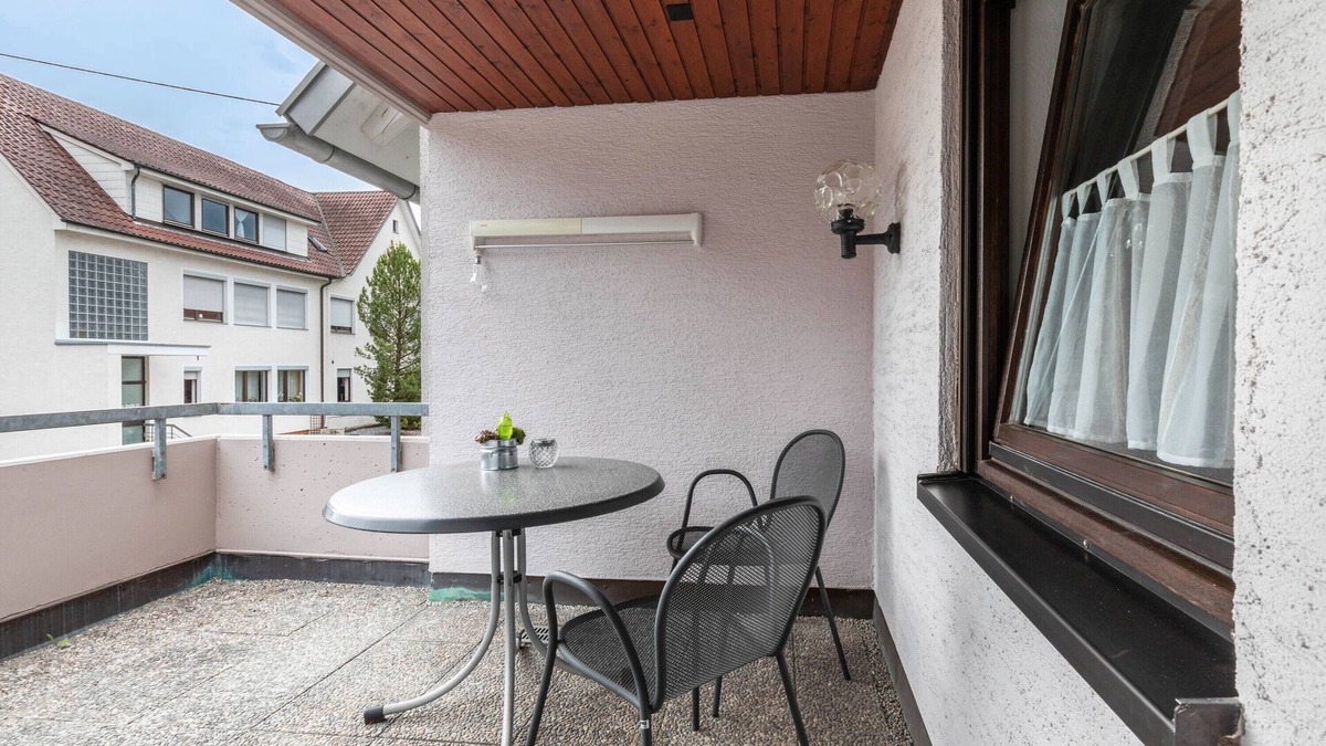 Kirchheim unter Teck Apartment | Holiday Apartment with Balcony and Wi-Fi