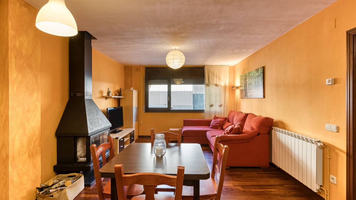 Sant Pau de Seguries Apartment | Holiday Apartment 'Cal Tatanet'