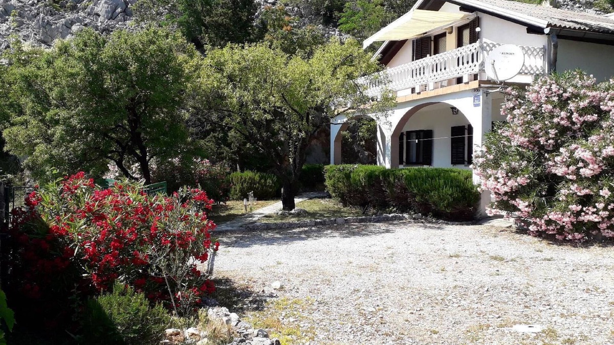 Tribanj House | Holiday apartment Starigrad Paklenica for 1 - 4 persons with 2 bedrooms - Holiday house