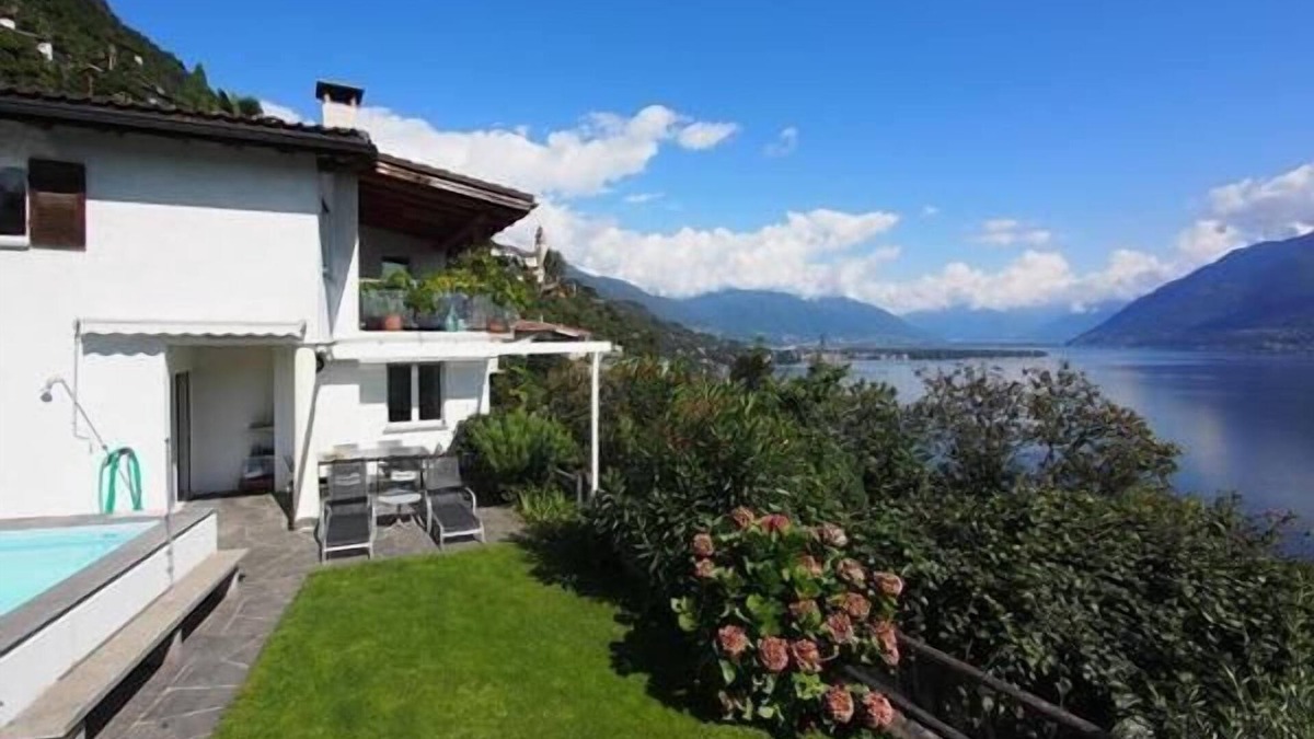 Porto Ronco Apartment | Holiday apartment Ronco sopra Ascona for 1 - 6 persons with 2 bedrooms - Multistorey holiday home/ma