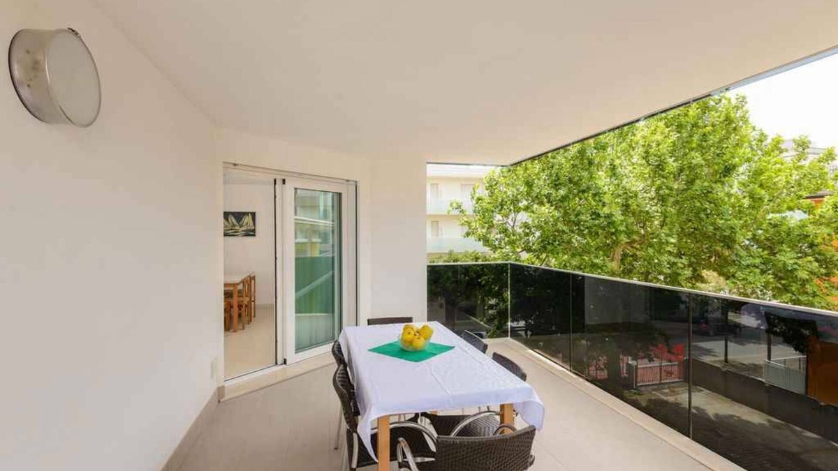 Lignano Sabbiadoro Apartment | Holiday apartment with balcony and air conditioning