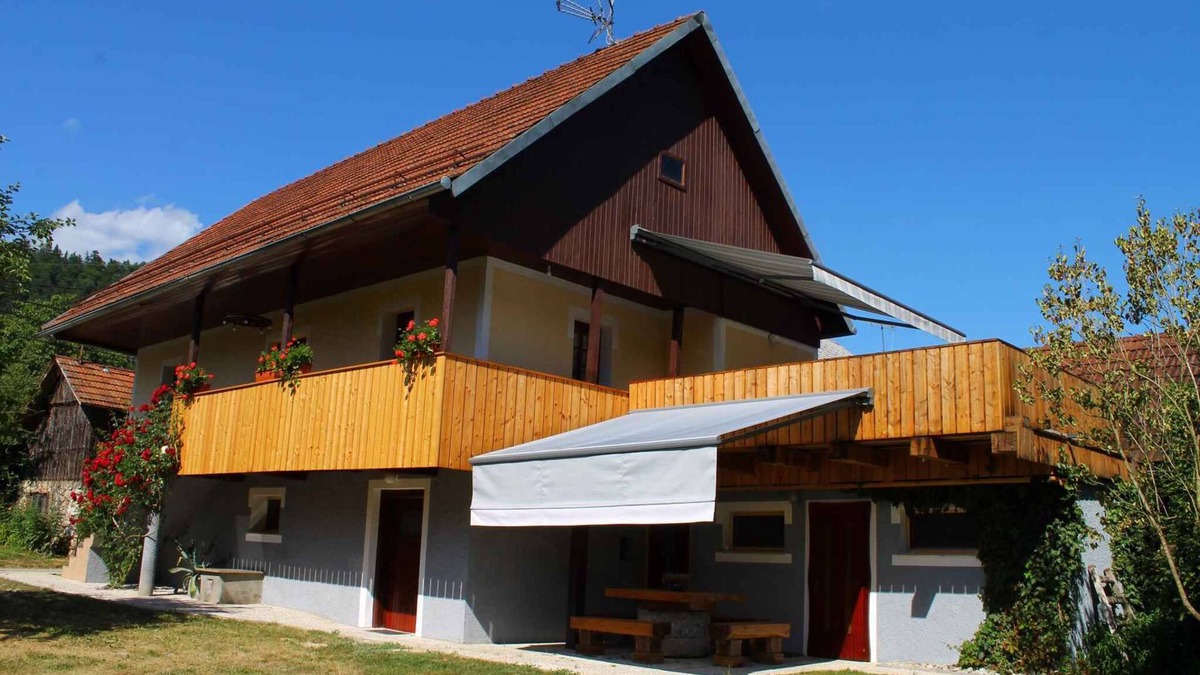 Crnomelj Apartment | Holiday apartment with two separate floors