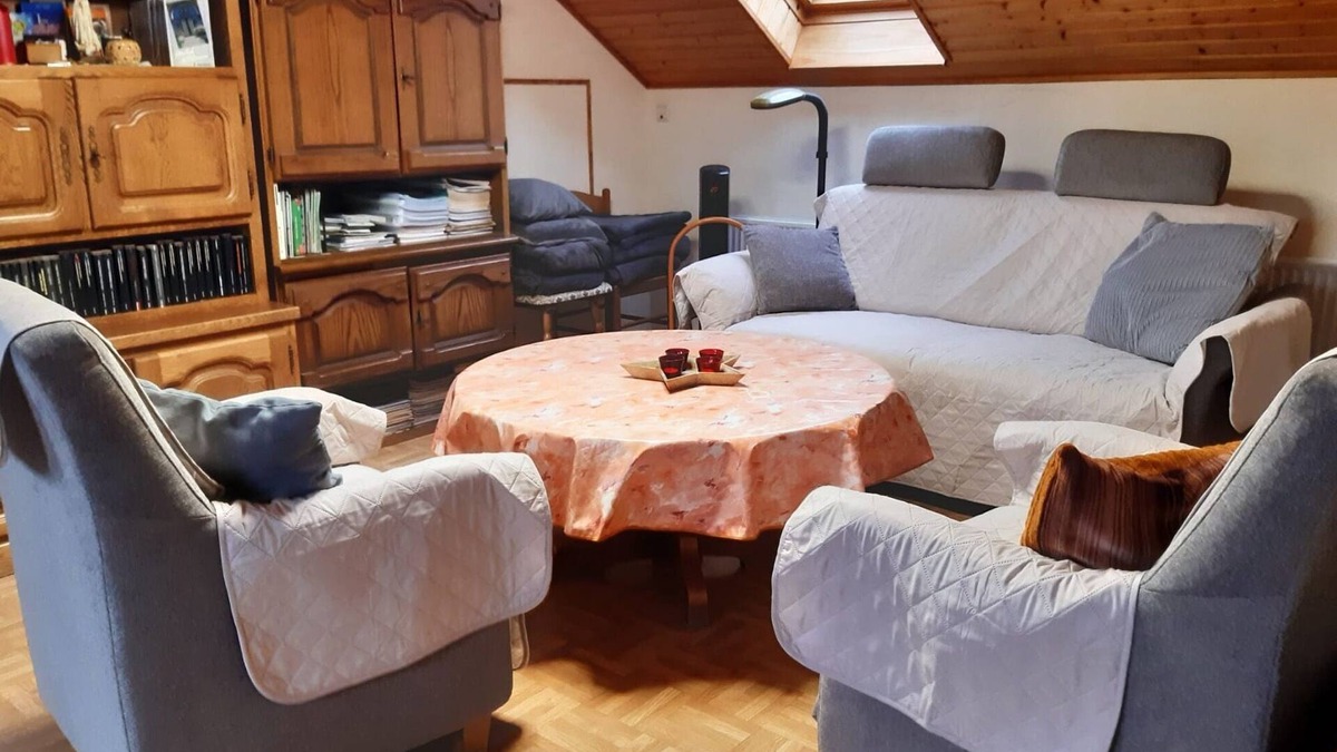 Hunerbach Apartment | Holiday Apartment "Breuer" with Mountain View, Private Terrace and Wi-Fi