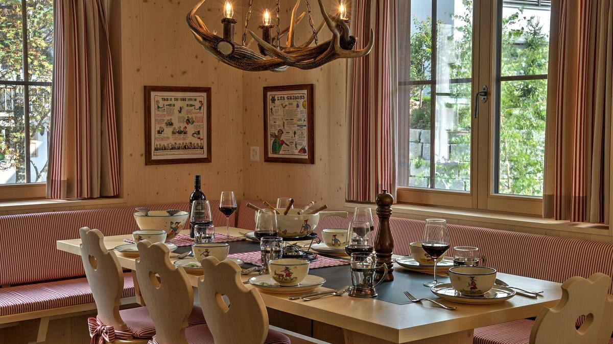 Klosters Platz Apartment | Holiday Apartment "Belawis" with Balcony & Wi-Fi