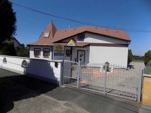 Buk House | Holiday Apartman