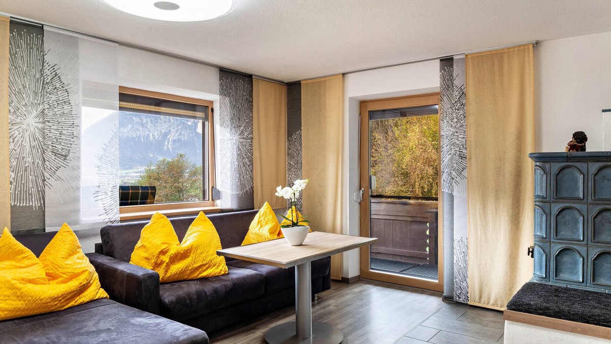 Bruck am Ziller Apartment | Holiday Apartment "Spieljoch" with Shared Garden & Wi-Fi