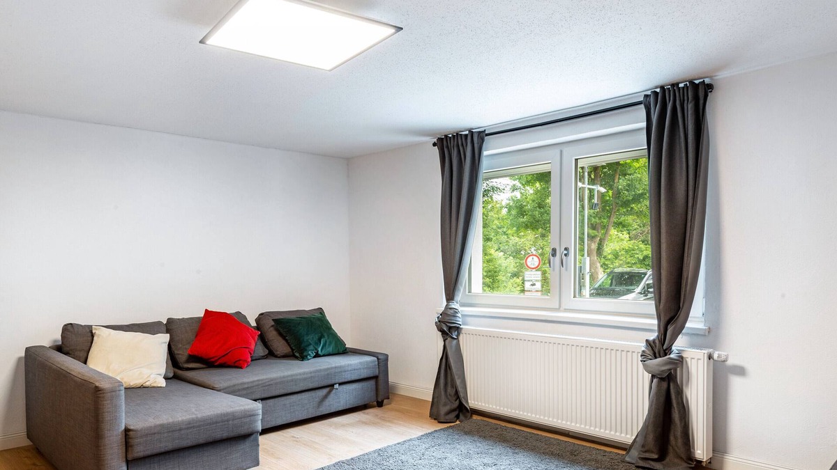 Kraiburg Apartment | Holiday Apartment 'Josefine' with Private Terrace, Shared Garden and Wi-Fi