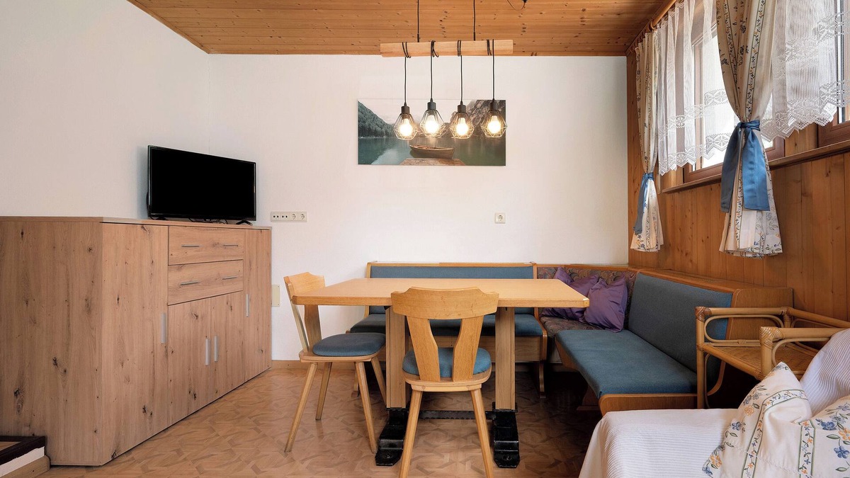 Riscone Apartment | Holiday Apartment "Haus Mader 3" with Mountain View, Private Terrace & Wi-Fi