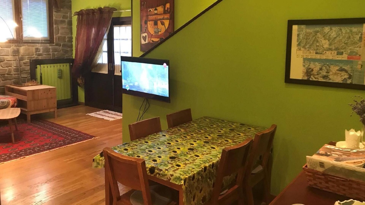 Grangesises Apartment | Holiday apartment Sauze di Cesana for 1 - 6 persons with 3 bedrooms - Holiday apartment in one or mu