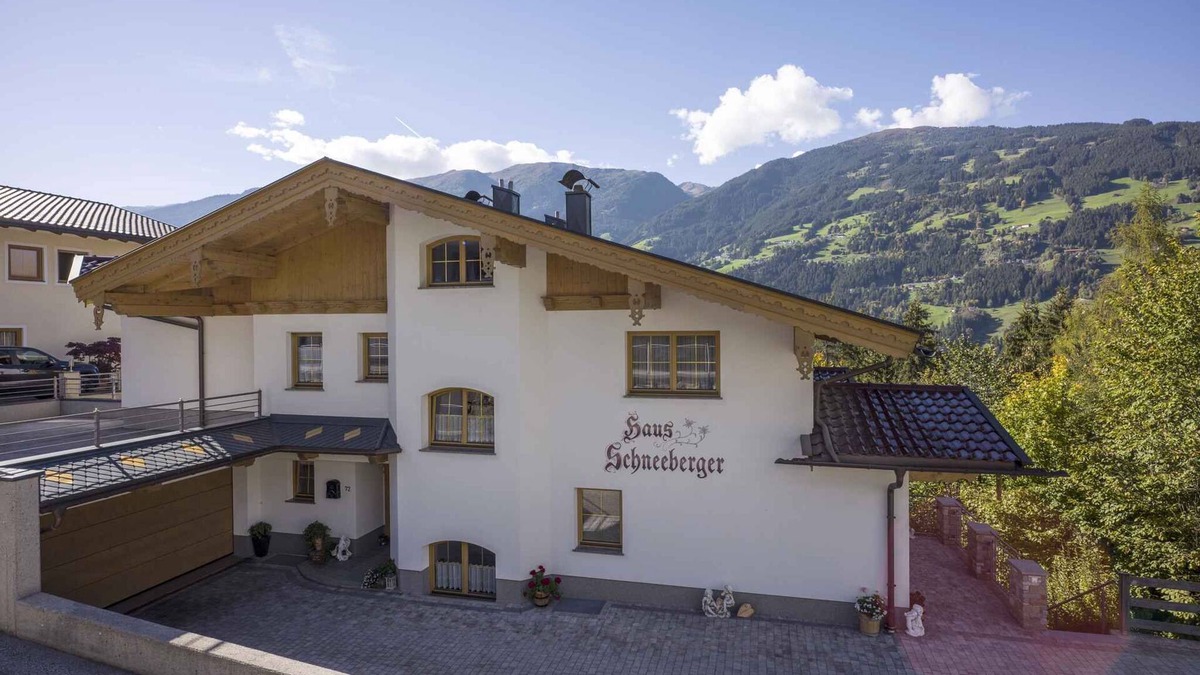 Gerlosbergeben Apartment | Holiday apartment with balcony in ski resort