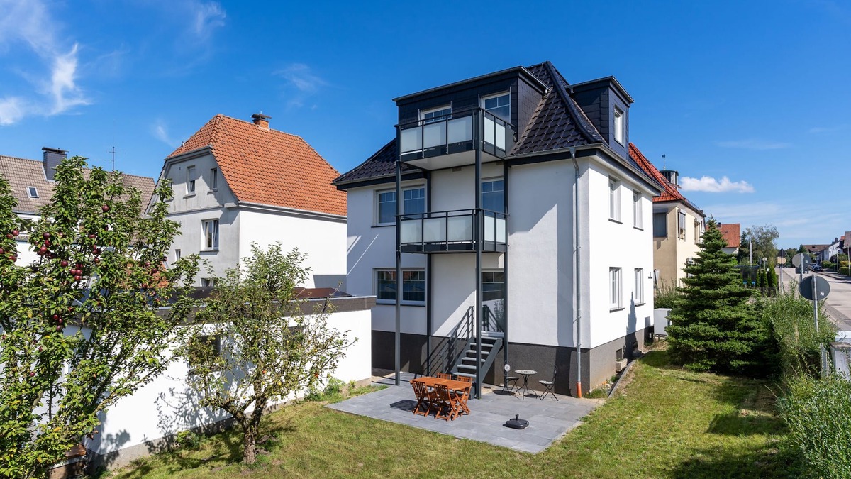 Oerlinghausen Apartment | Holiday apartment-private bathroom-attic