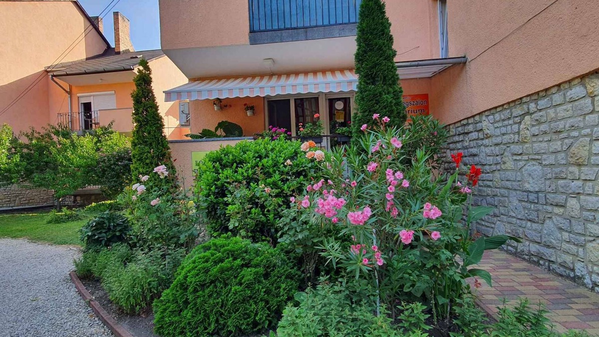 Balatonfoldvar Apartment | Holiday apartment 300 m from the beach and the marina