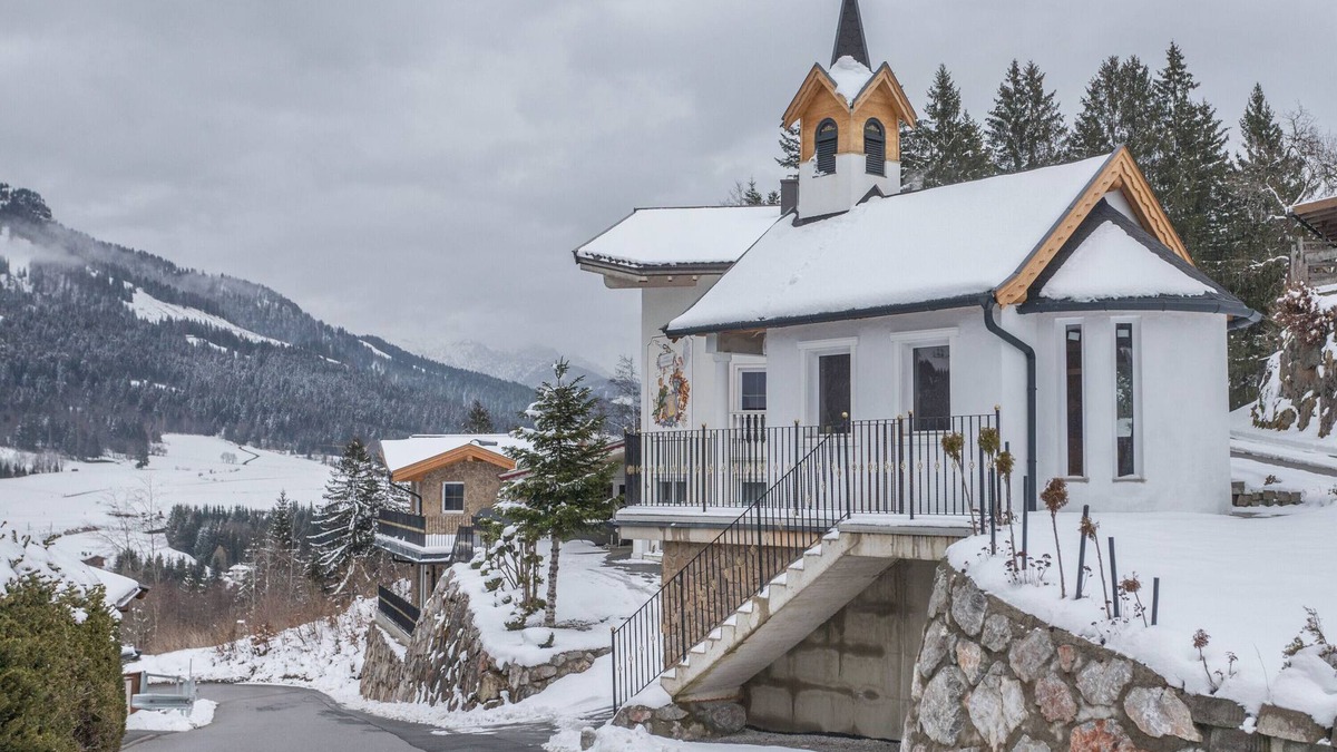 Fieberbrunn Apartment | Holiday Apartment 'Adventure Apartment Under The Roof' with Mountain View, Balcony & Wi-Fi