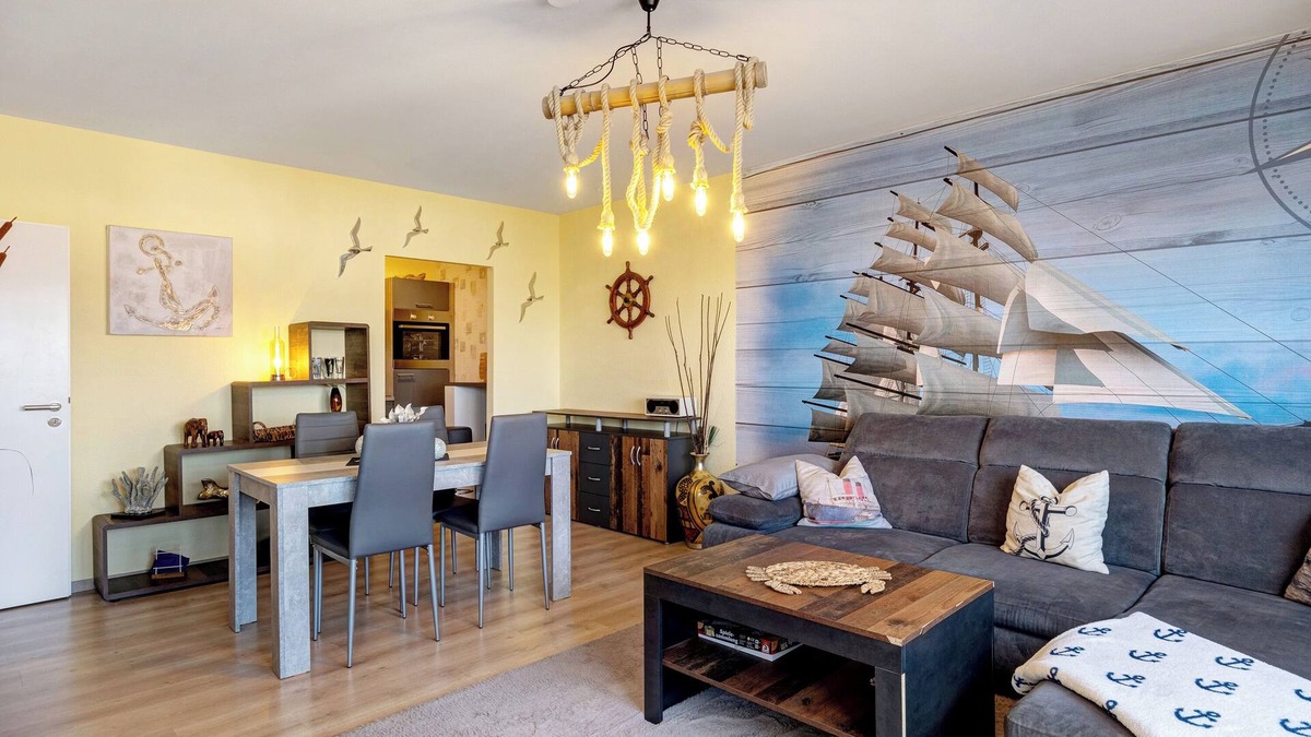 Mitte-Sud Apartment | Holiday Apartment 'Ankerplatz' with Private Terrace and Wi-Fi