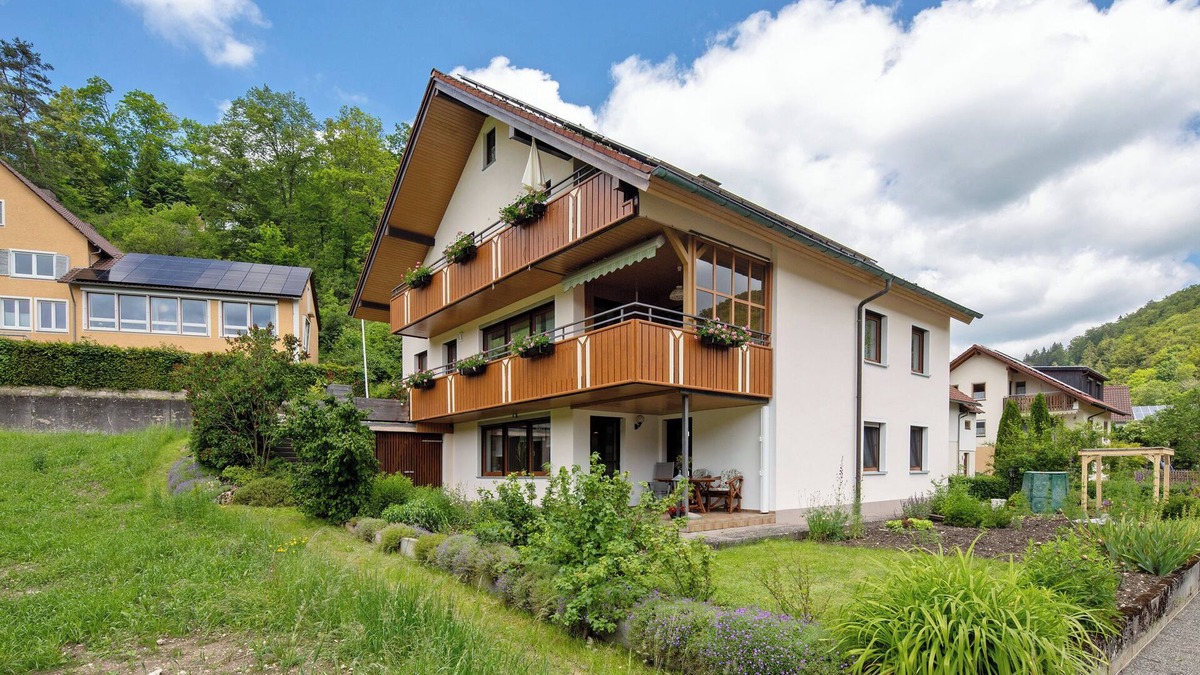 Bichishausen Apartment | Holiday Apartment 'Abendrot' with Terrace, Shared Garden and Wi-Fi
