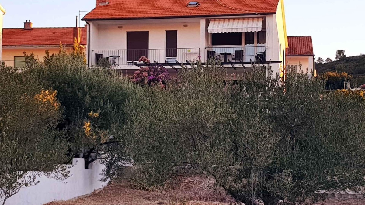 Stari Grad Apartment | Holiday apartment Adriatic Sea at 100 m