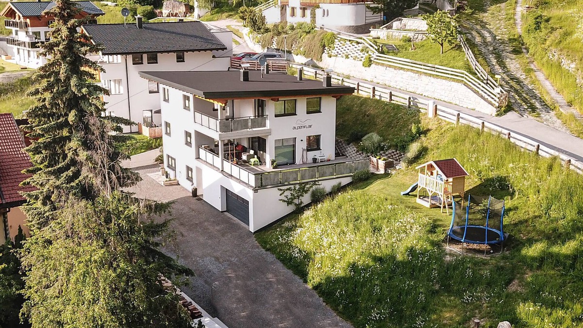 Nauders Apartment | Holiday Apartment "Alpenflair" with Mountain View, Private Terrace & Wi-Fi