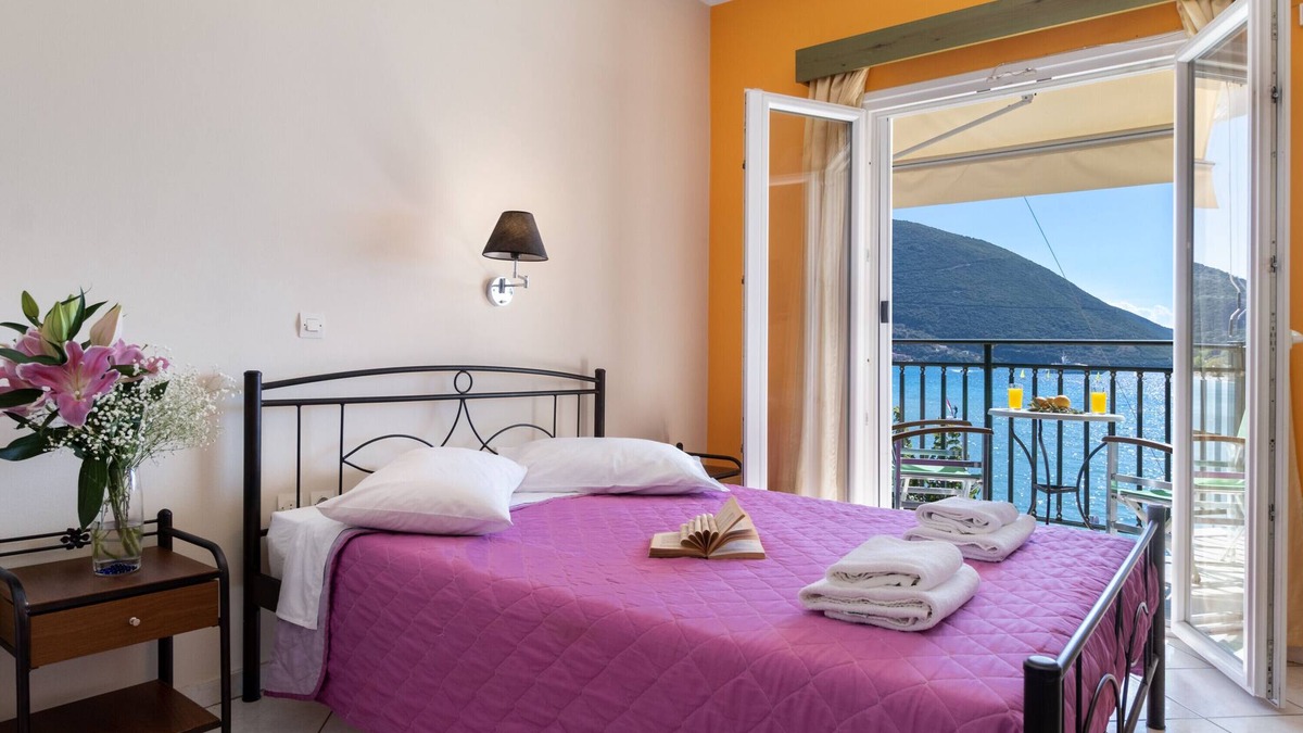 Vassiliki Apartment | Holiday Apartment 'Apostolos Apartment 3' Close to Beach with Sea View & Wi-Fi