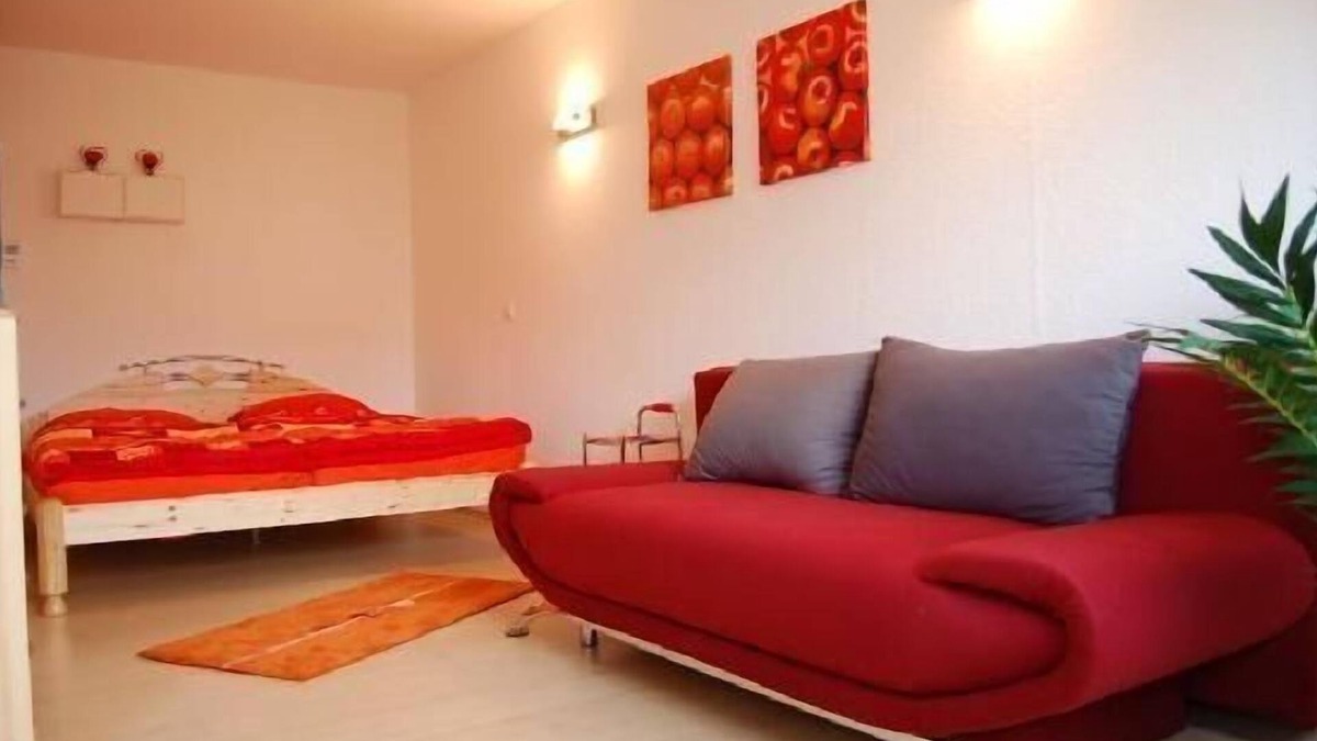 Lichtenrade Apartment | Holiday apartment Berlin for 1 - 6 persons with 2 bedrooms - Holiday apartment in one or multi-famil