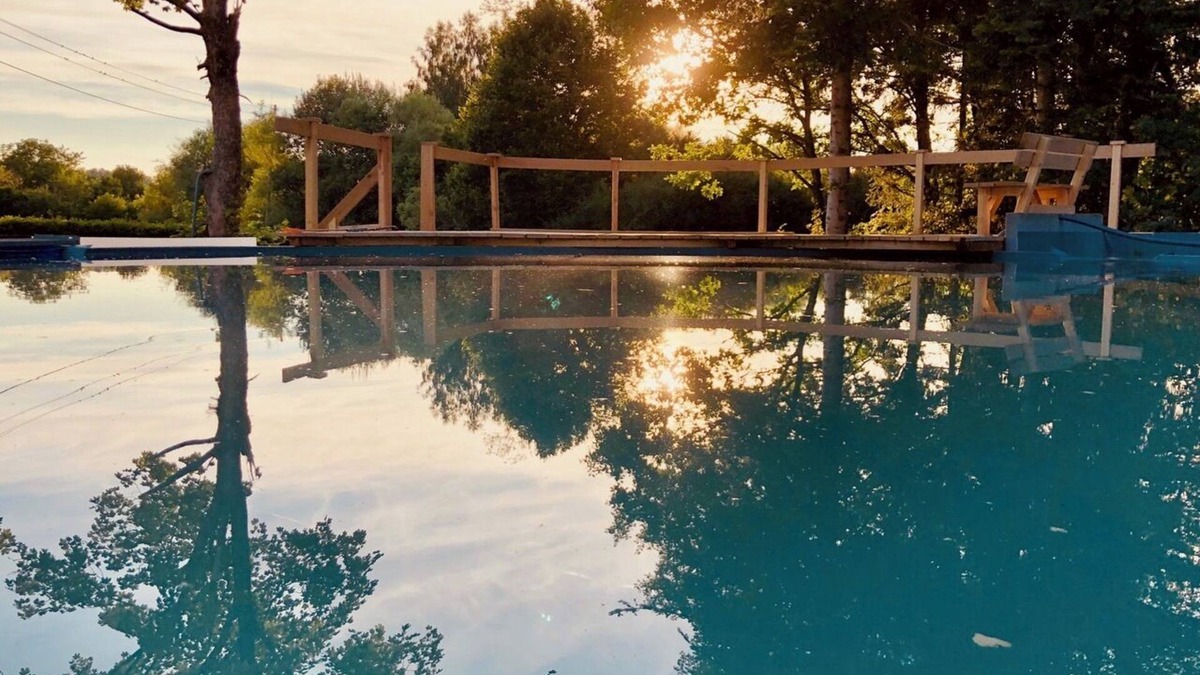 Meßkirch Apartment | Holiday Apartment "Bodensee" with Terrace, Shared Garden & Swimming Pond