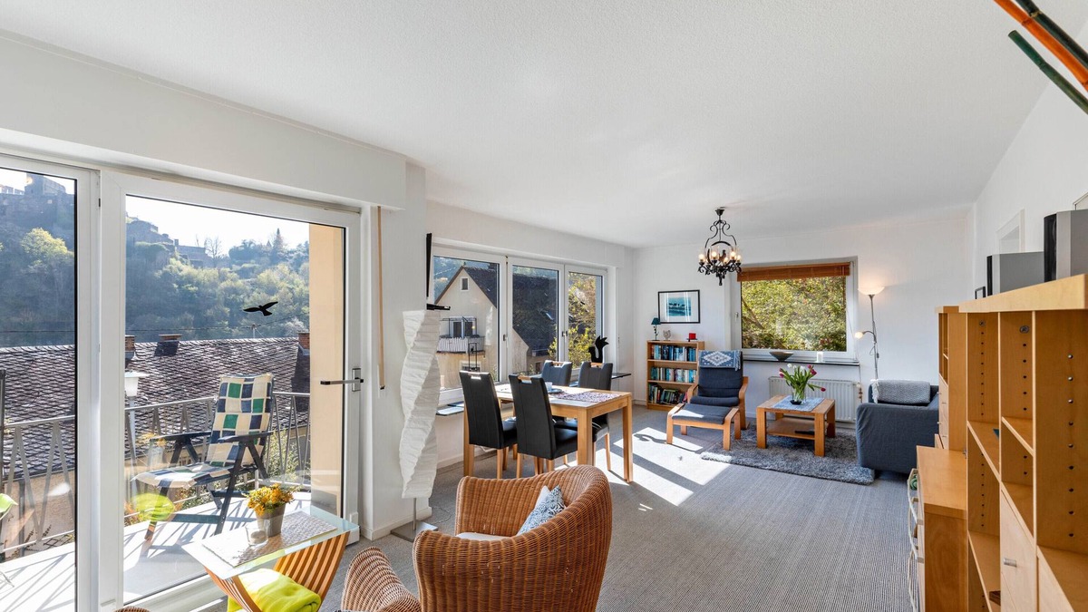 Sankt Goar Apartment | Holiday Apartment 'Burgblick' with Balcony