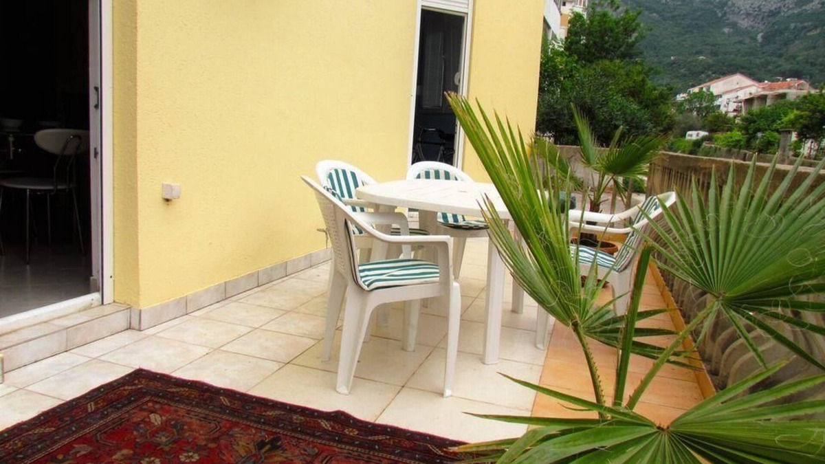Maini Apartment | Holiday apartment Budva for 1 - 4 persons with 3 bedrooms - Holiday apartment in one or multi-family